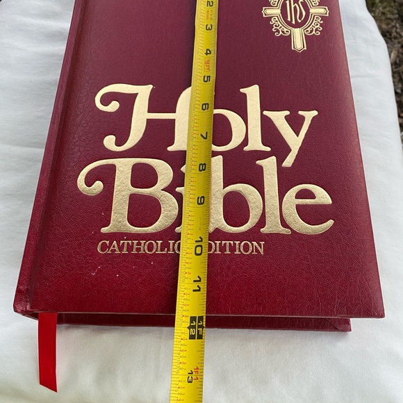 HOLY BIBLE Catholic Edition Family
 NAB by World Bible - Picture 9 of 13